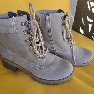 Kids' Lace-Up Boots